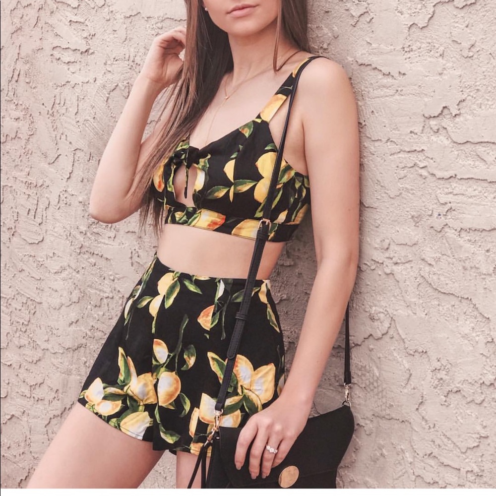 Lemonade Crop Top Set - Picture 3 of 7